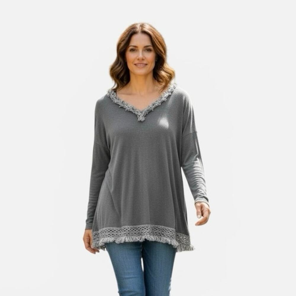 INDIGO SOUL Top Women's Size S Gray Fringe Trim Knit Stretch Long Sleeve Tunic